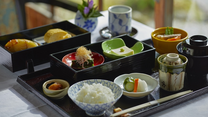 お部屋タイプおまかせプラン/旧御用邸 菊華荘（日本料理）のご夕食